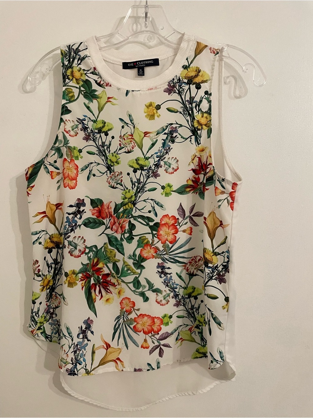 one clothing White Floral Sleeveless Camisole